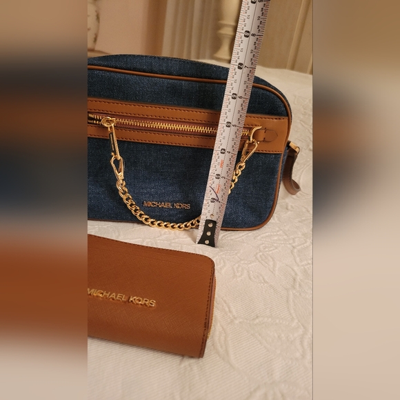 Michael Kors Purse and Wallet Blue Denim - Picture 8 of 9